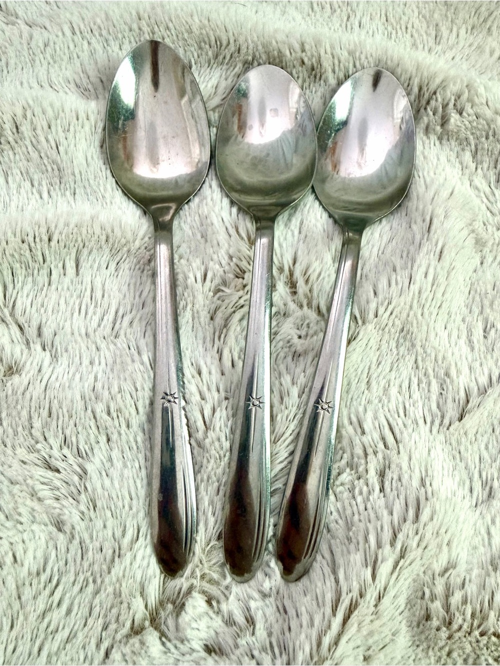 1950’s Vintage Everlasting Stainless Steel Teaspoons set of 3 with Starburst